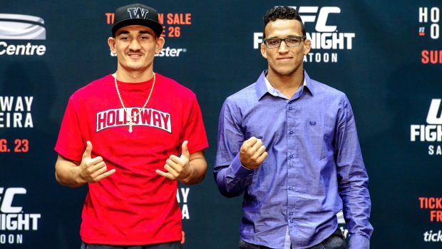 max-holloway-charles-oliveira